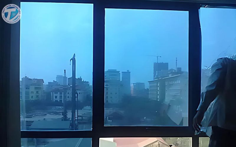 Decal dán kính chống nắng
